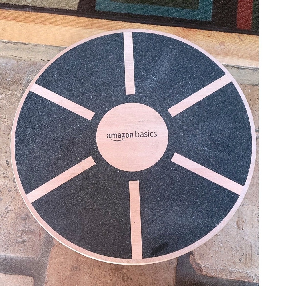 Amazon Basics Wood Wobble Balance Board 15.5 Inch Round Core Trainer Natural
